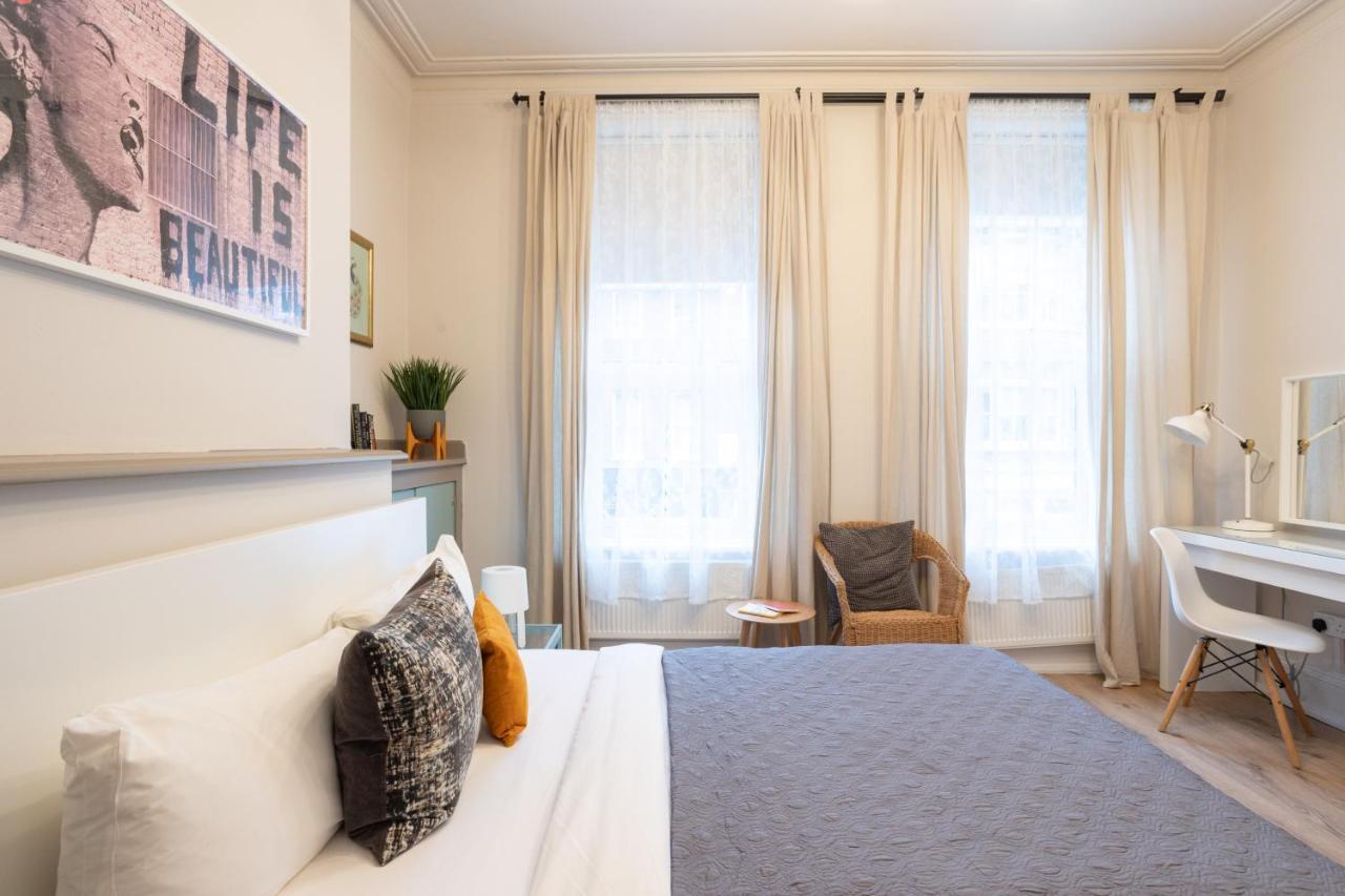 Tavistock Place 3*